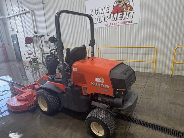 Image of Kubota F3990 equipment image 3