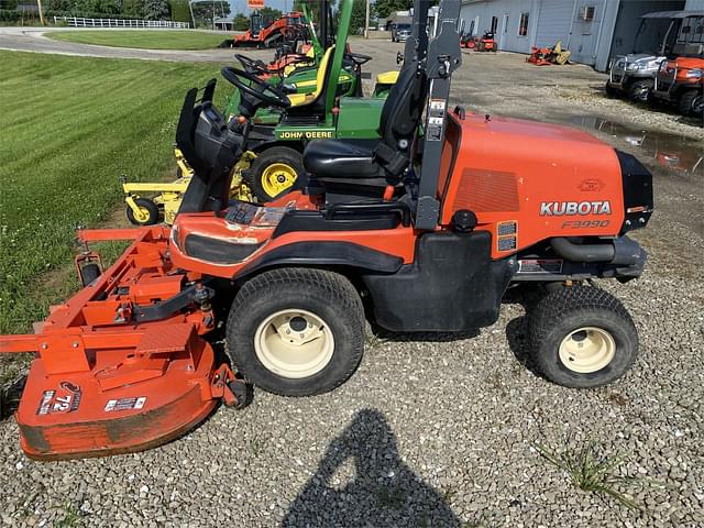 Image of Kubota F3990 equipment image 1