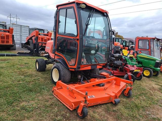 Image of Kubota F3990 equipment image 1