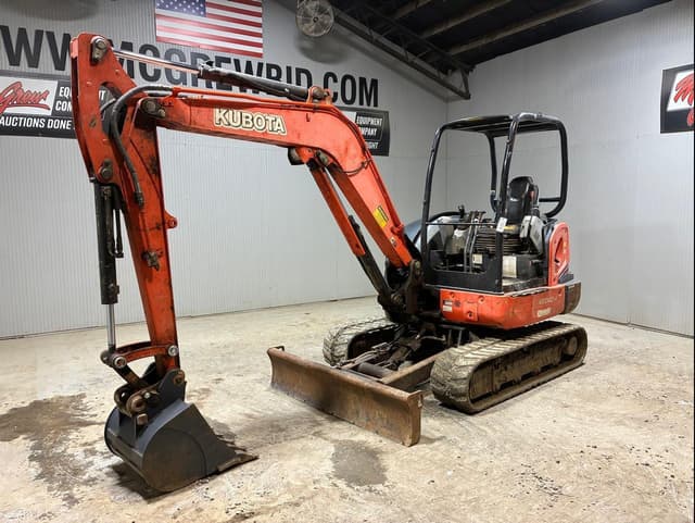 Image of Kubota KX040-4 equipment image 1
