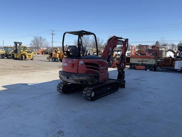 Image of Kubota KX040-4 equipment image 3
