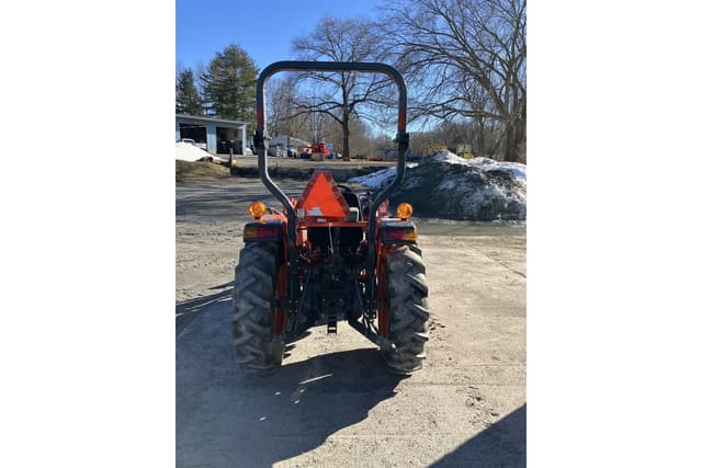 Image of Kubota L2501 equipment image 4