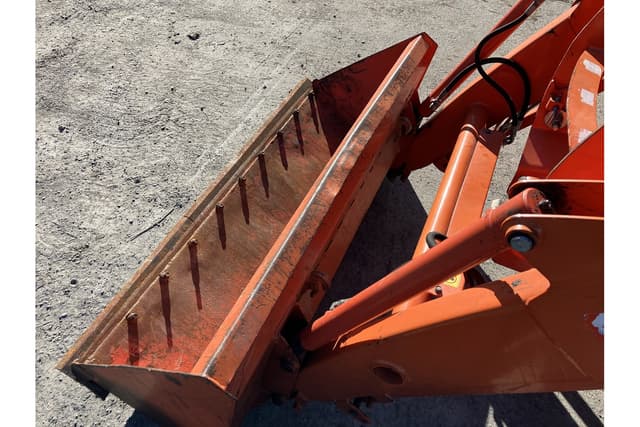 Image of Kubota L2501 equipment image 2