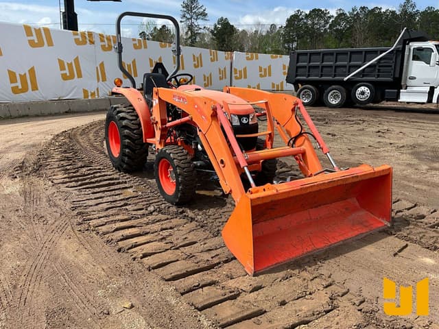 Image of Kubota L3200HST equipment image 2