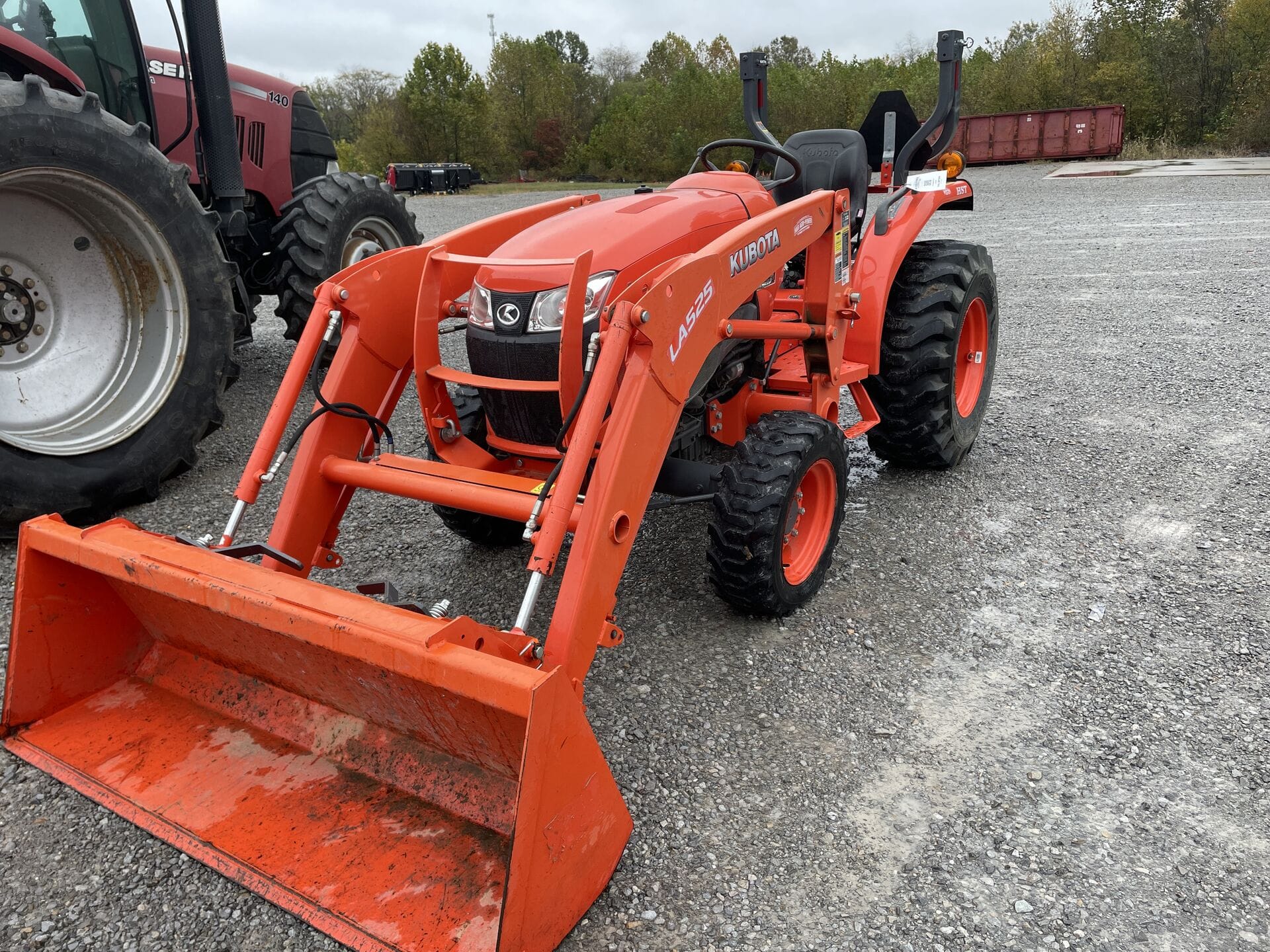 2014 Kubota L3301 Equipment Image0