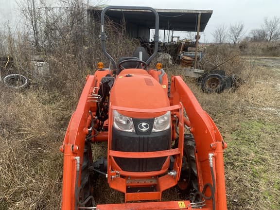 Image of Kubota L3901 equipment image 4