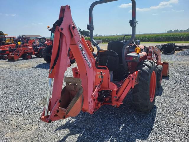 Image of Kubota L3901D equipment image 3