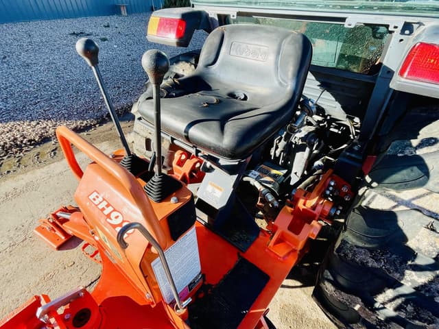 Image of Kubota L4060 equipment image 4