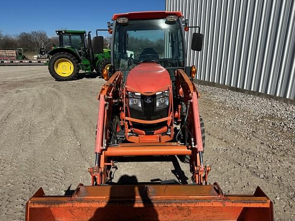 Image of Kubota L4060 equipment image 2