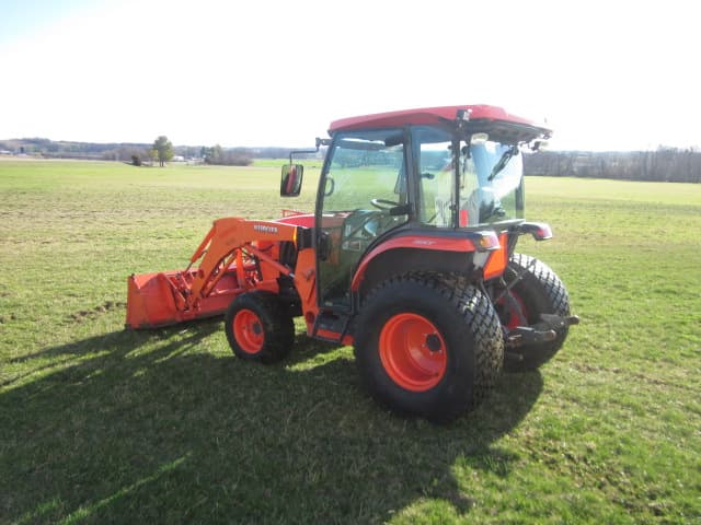 Image of Kubota L4060HST equipment image 2