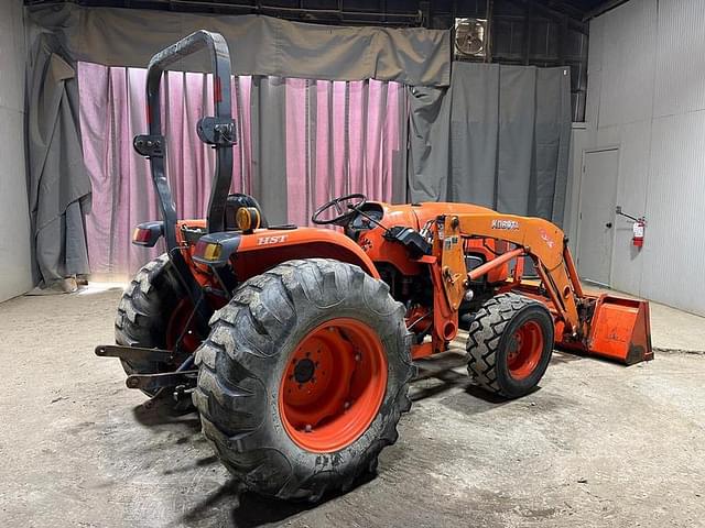 Image of Kubota L4701 equipment image 4