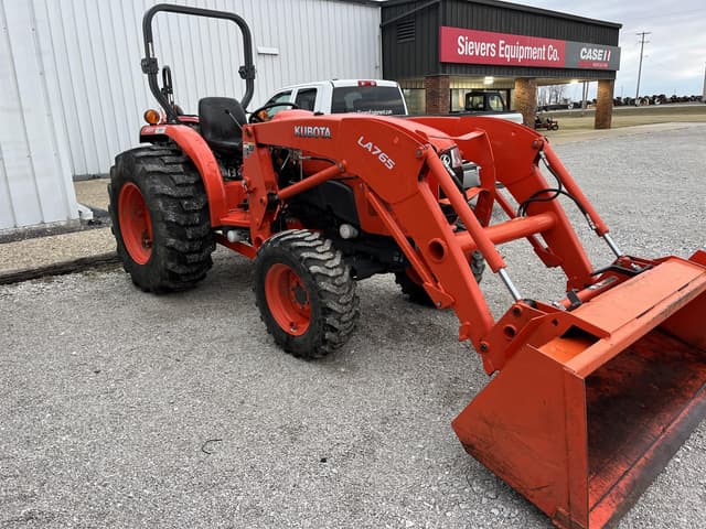 Image of Kubota L4701HST equipment image 1