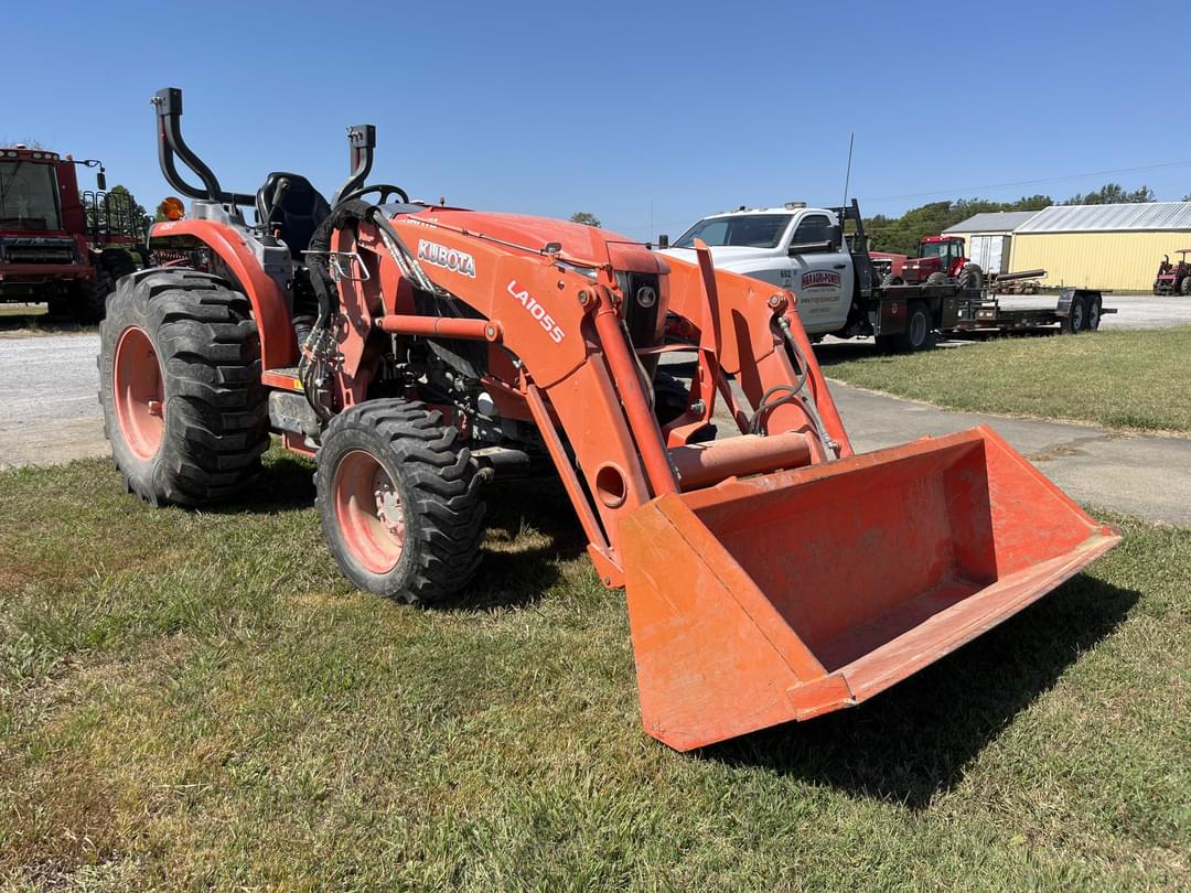 Image of Kubota L4760 Primary Image
