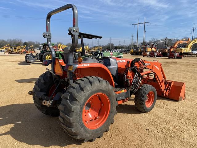 Image of Kubota L6060 equipment image 2