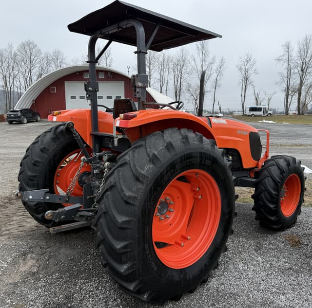Image of Kubota M108S equipment image 4