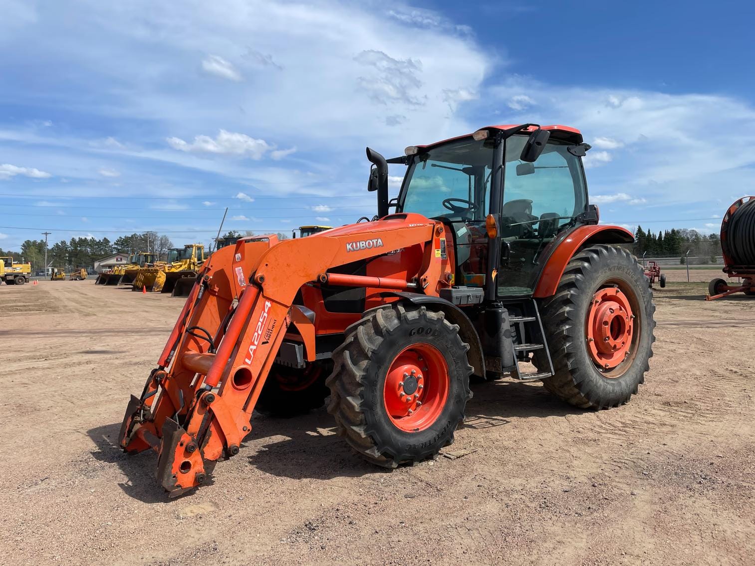2014 Kubota M135GX Equipment Image0