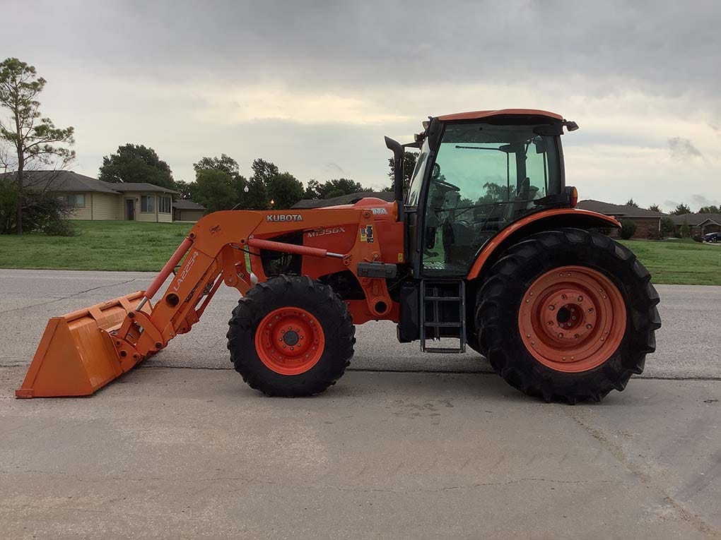 Kubota LA2254 Equipment Image0