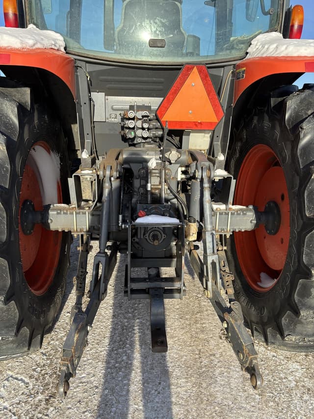 Image of Kubota M135GXDTCF equipment image 2