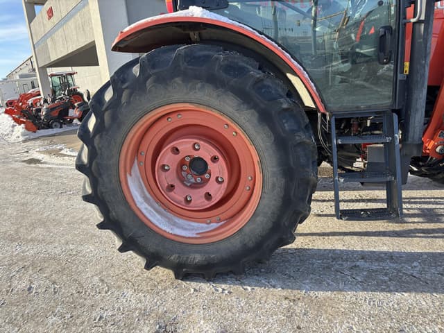 Image of Kubota M135GXDTCF equipment image 3