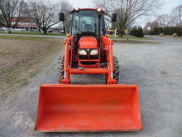 Image of Kubota M7060 equipment image 2