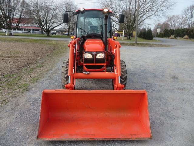 Image of Kubota M7060 equipment image 2