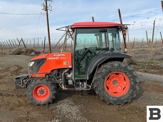 Image of Kubota M8540 equipment image 1
