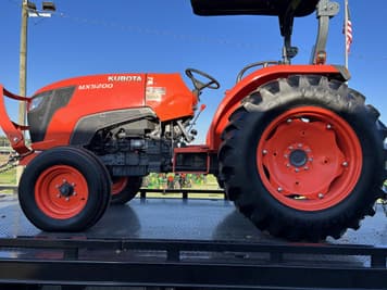 Main image Kubota MX5200