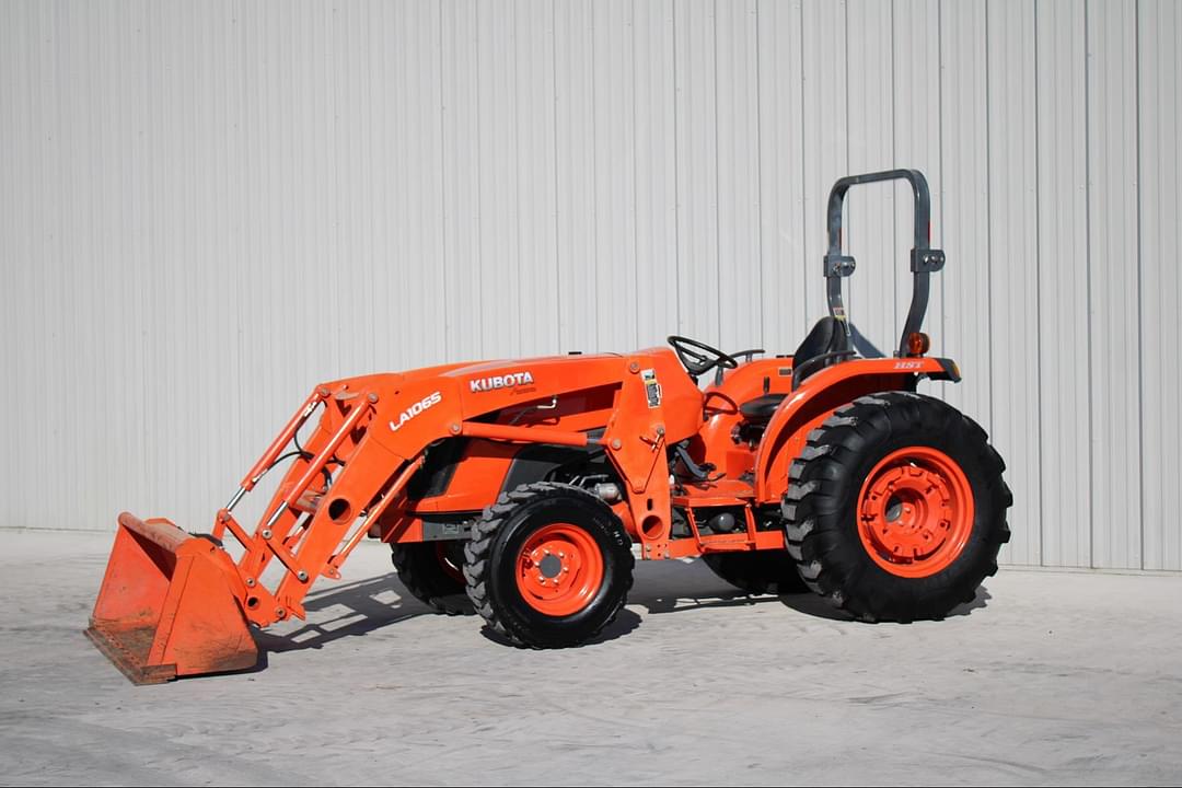 Image of Kubota MX5200D Primary image