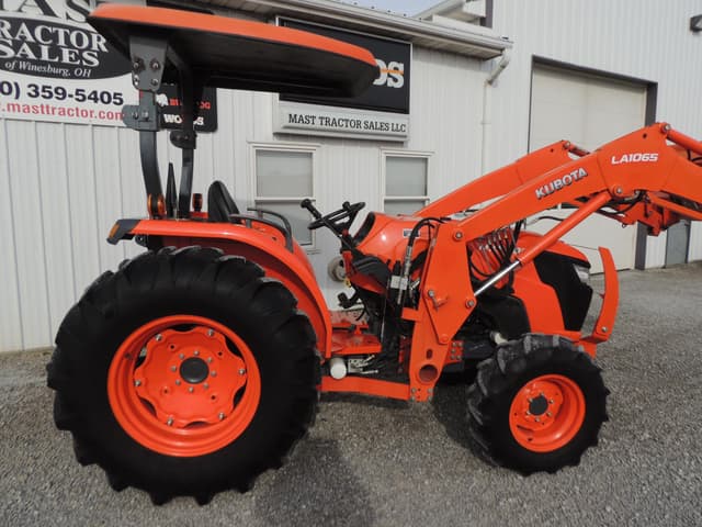 Image of Kubota MX5200HST equipment image 4