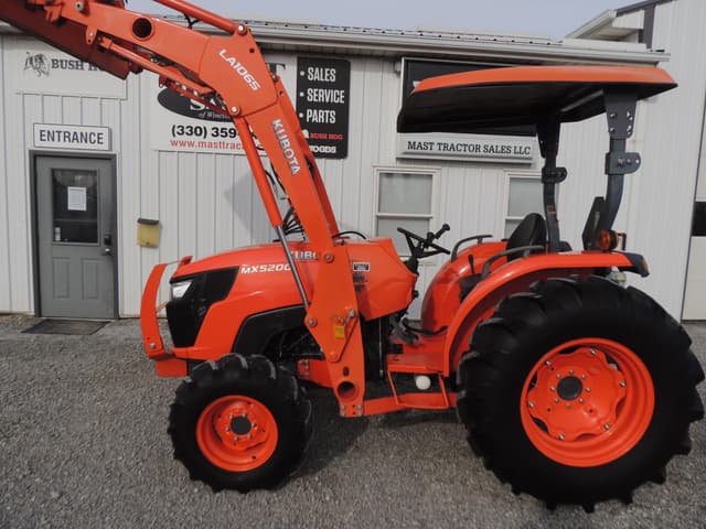 Image of Kubota MX5200HST equipment image 2