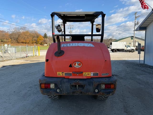 Image of Kubota R530 equipment image 3