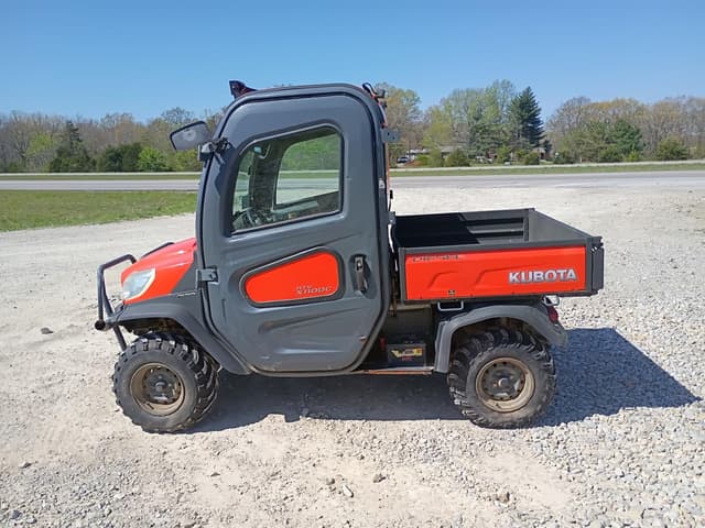Image of Kubota RTV-X1100C equipment image 2