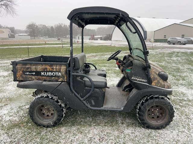 Image of Kubota RTV400 equipment image 3