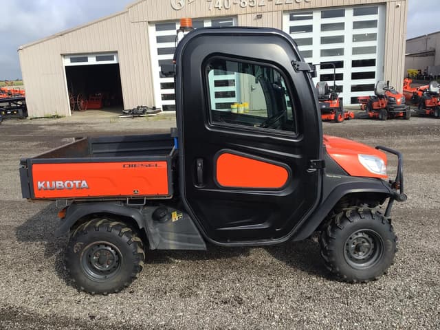 Image of Kubota RTV-X1100C equipment image 2