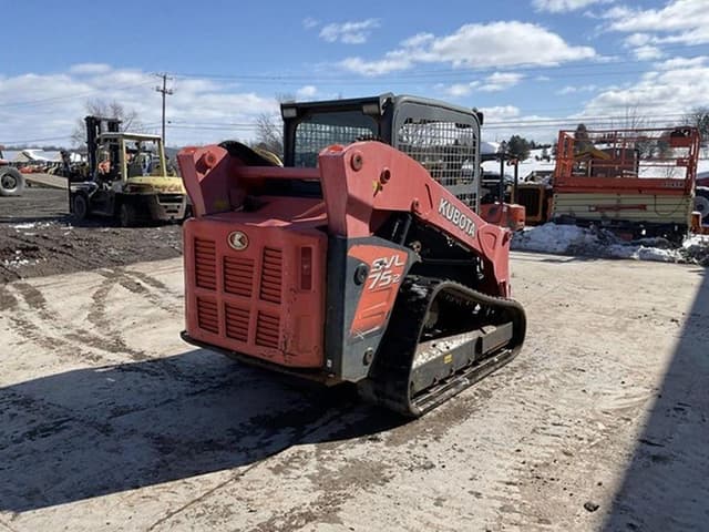 Image of Kubota SVL75-2 equipment image 3