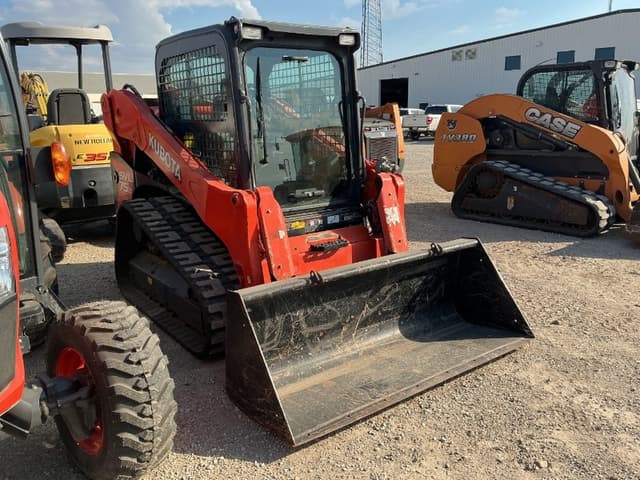 Image of Kubota SVL75-2 equipment image 2