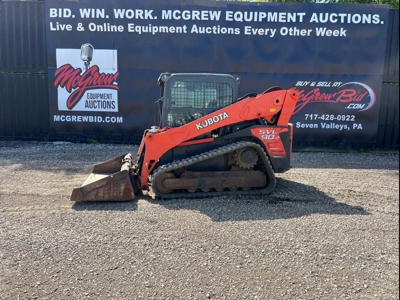2014 Kubota SVL90-2 Equipment Image0