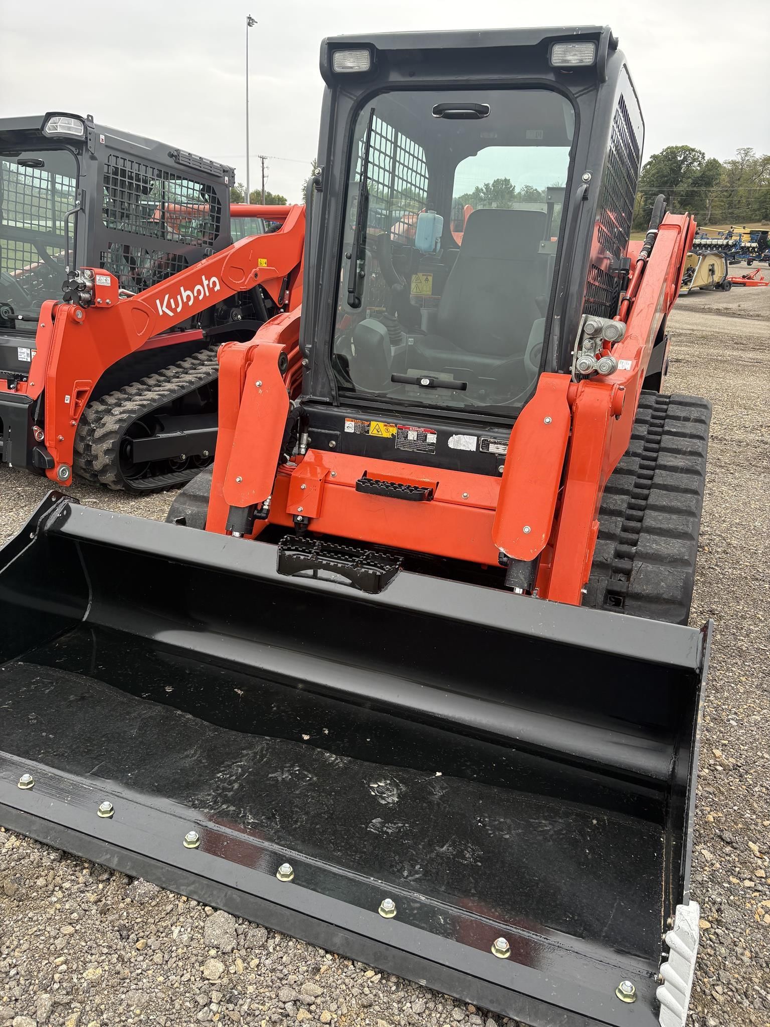 2014 Kubota SVL90-2 Equipment Image0