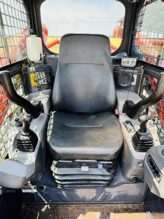 Image of Kubota SVL90-2 equipment image 4