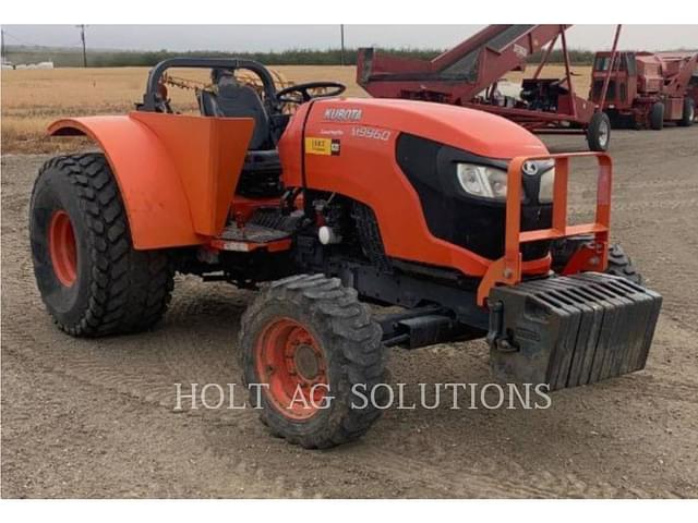 Image of Kubota M9960 equipment image 4