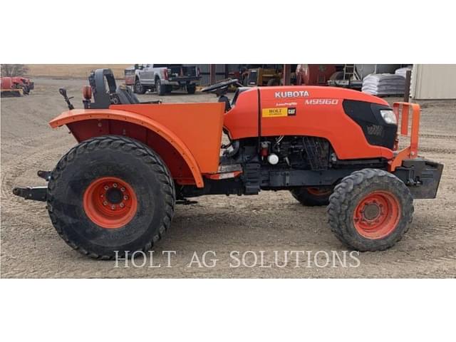 Image of Kubota M9960 equipment image 3