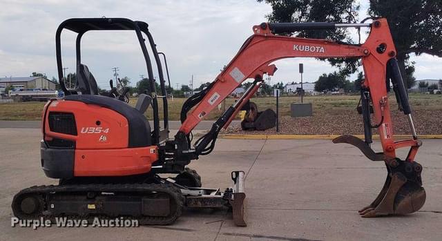 Image of Kubota U35-4 equipment image 3