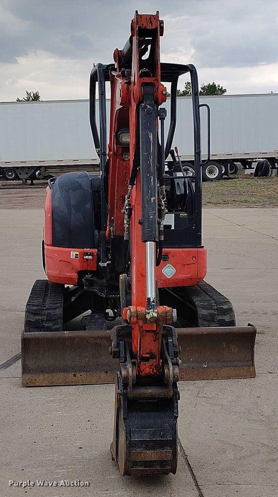Image of Kubota U35-4 equipment image 1