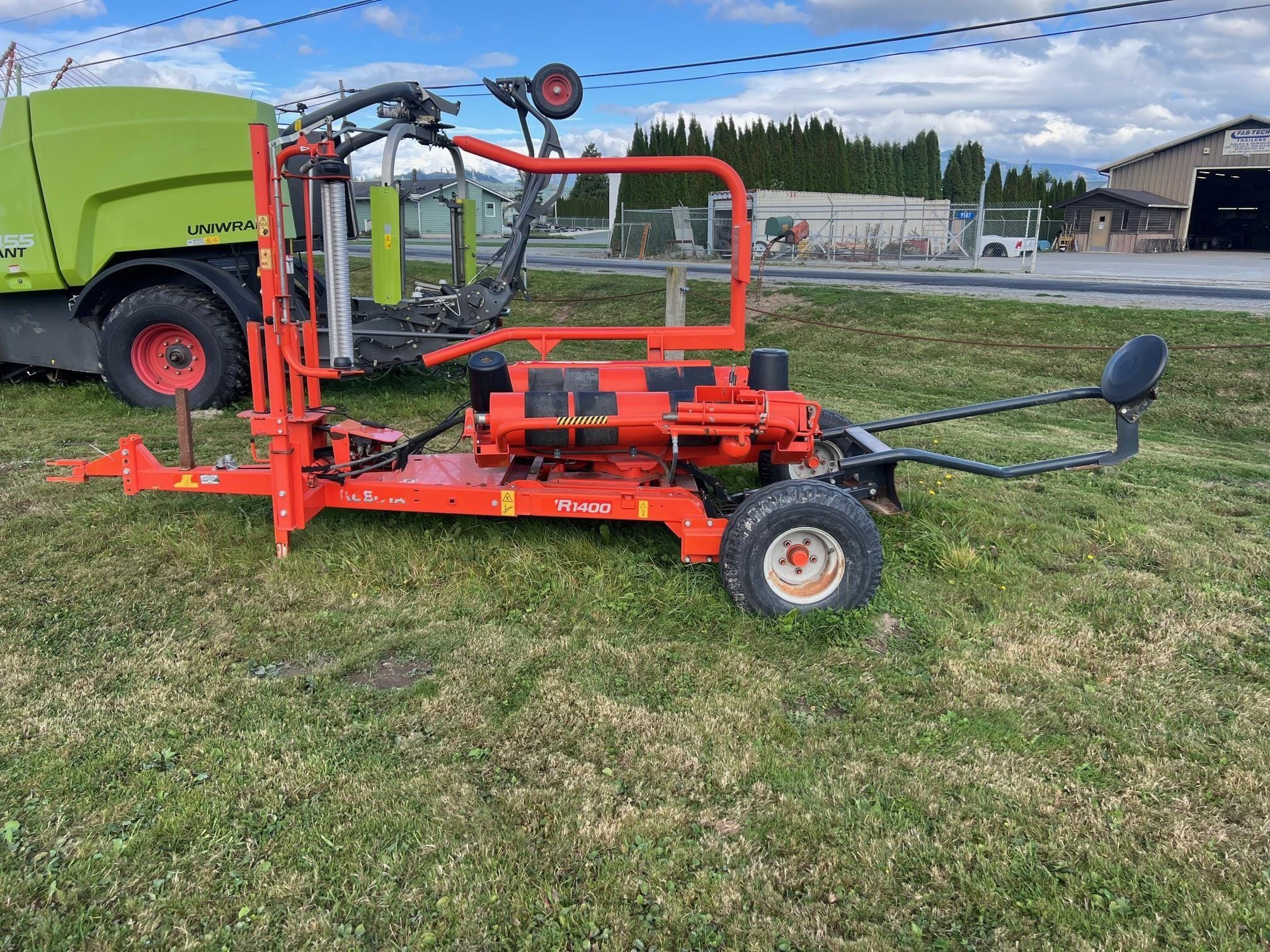 2014 Kubota WR1400 Equipment Image0