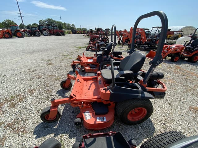 Image of Kubota Z724 equipment image 4