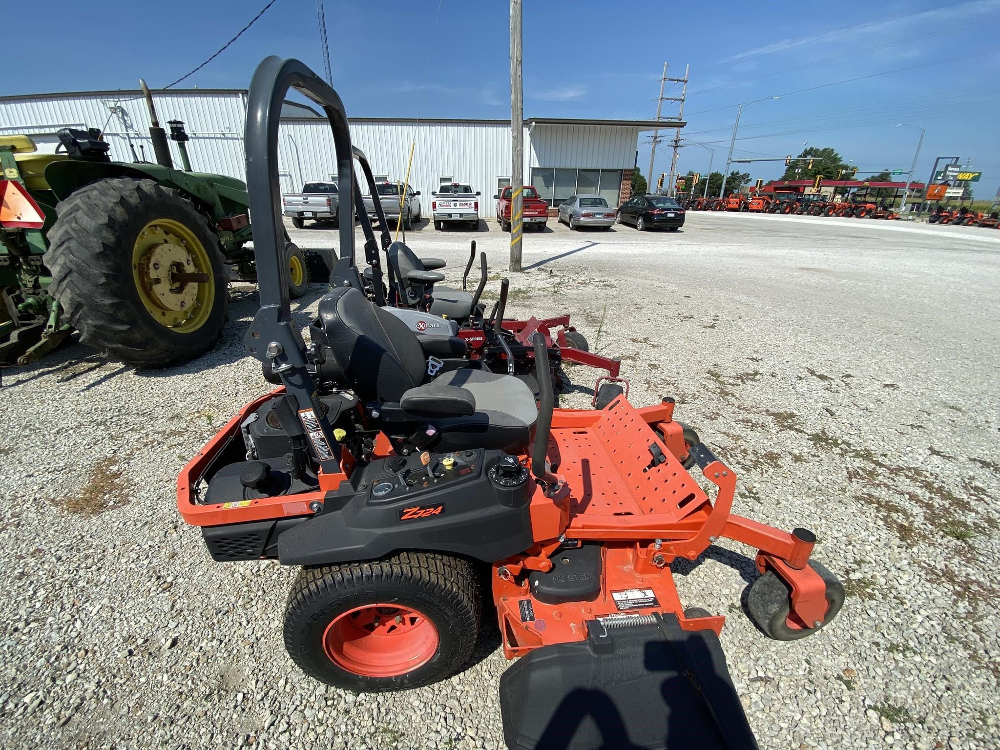 2014 Kubota Z724 Equipment Image0