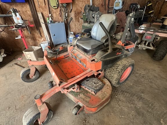 2014 Kubota Z725 Equipment Image0