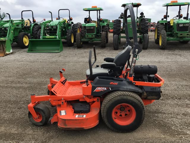 Image of Kubota Z725 equipment image 3