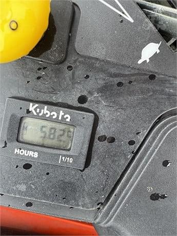 Image of Kubota Z725 equipment image 3