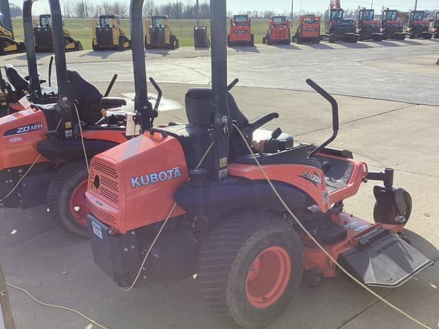 Image of Kubota ZD326S equipment image 2